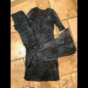 Salwar Kameez Indian/Pakistani outfit